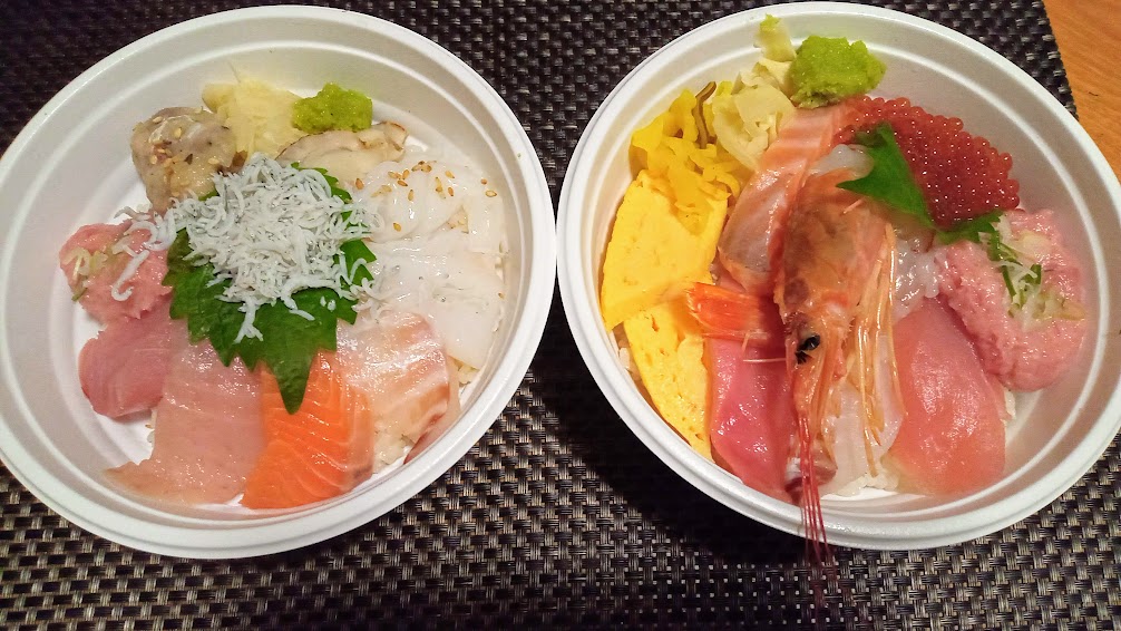 寿司やまとで海鮮丼のテイクアウト 特選海鮮丼 海鮮十種丼